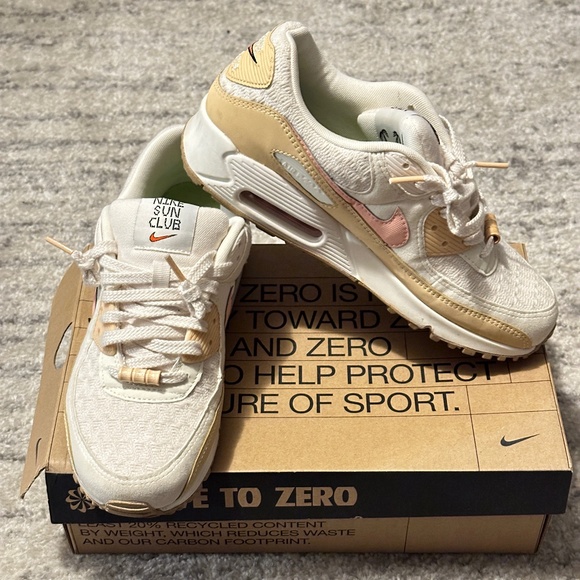 Nike Air Max 90 Arctic Orange Phanton Women's Size 10 with Box - Picture 1 of 13